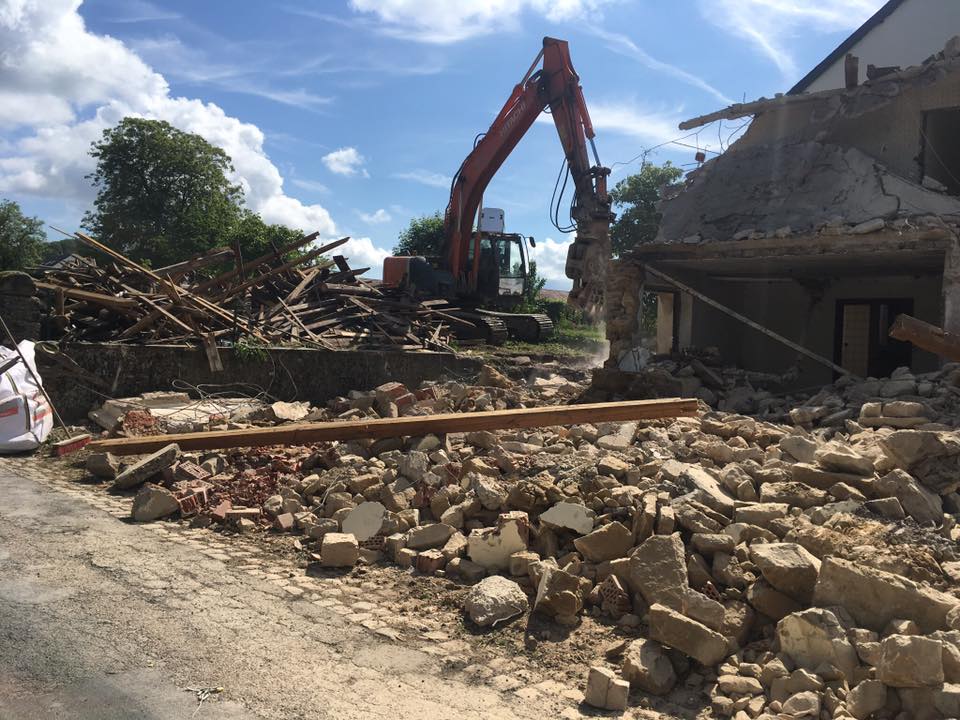 61929338 2252465988171563 8989230881101053952 N