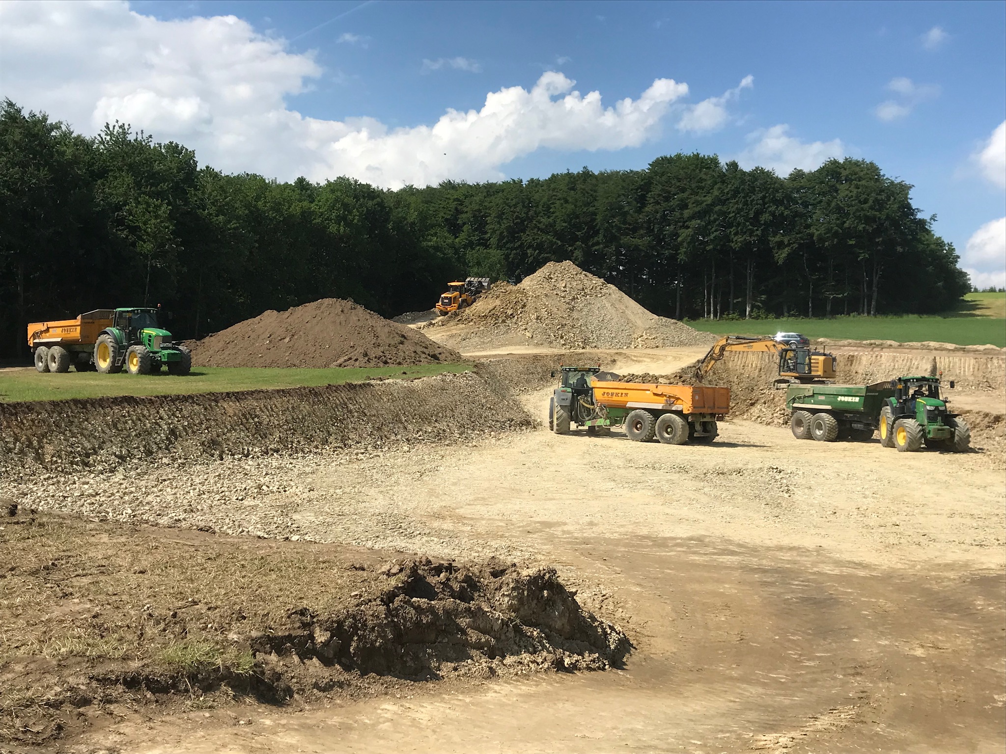 34203648 1735392219878945 379553681651007488 N