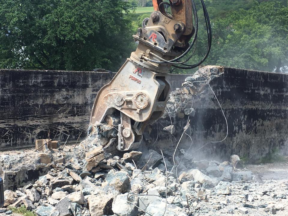 60792916 2228964473855048 3746402708471414784 N